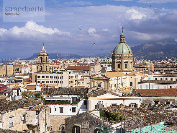 Italien  Sizilien  Palermo  Altstadt  Gesu-Kirche rechts