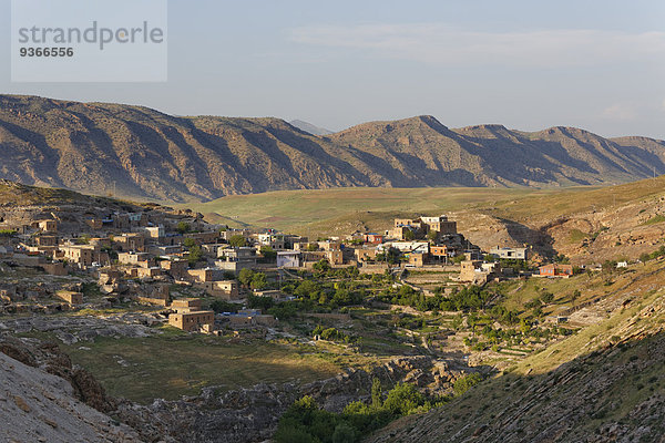 Türkei  Anatolien  Südostanatolien  Tur Abdin  Provinz Batman  Dorf Uecyol im Tigris-Tal
