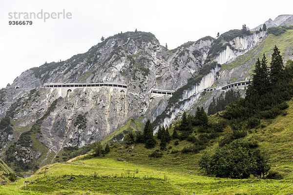 Österreich  Vorarlberg  Lechtaler Alpen  Blick zum Flexenpass