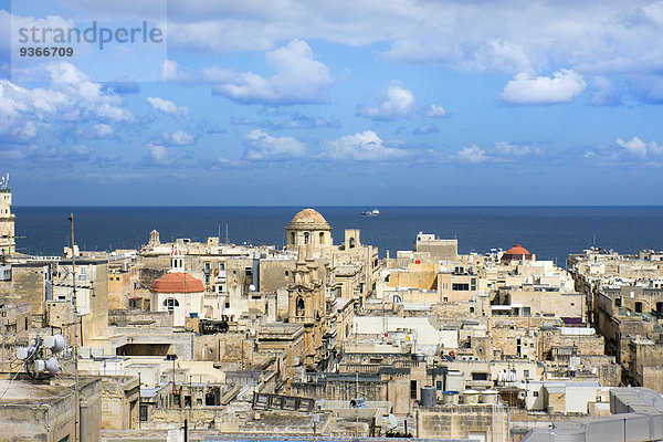 Malta  Valletta  Stadtbild und Mittelmeer