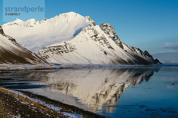 Stilleben still stills Stillleben Berg Landschaft Schnee See Spiegelung Arktis