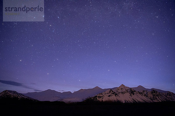 sternförmig Himmel Landschaft über Arktis