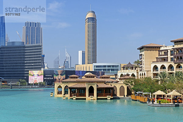 Burj Khalifa Lake und Wolkenkratzer  Dubai