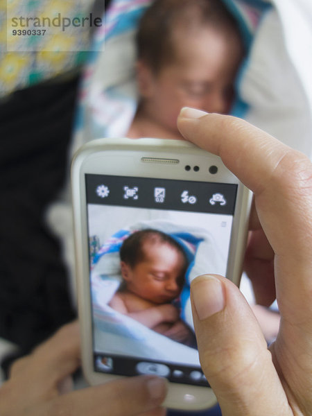 Neugeborenes neugeboren Neugeborene fotografieren Tochter Mutter - Mensch