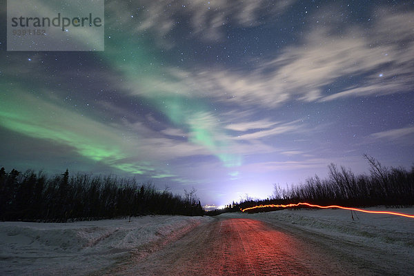Vereinigte Staaten von Amerika USA Winter Amerika Fernverkehrsstraße Polarlicht Alaska Schnee Aurora borealis