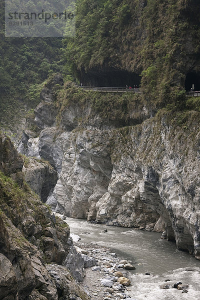 Felsformation Nationalpark Felsbrocken Landschaftlich schön landschaftlich reizvoll Landschaft Steilküste chinesisch Natur Schlucht China Asien Taiwan
