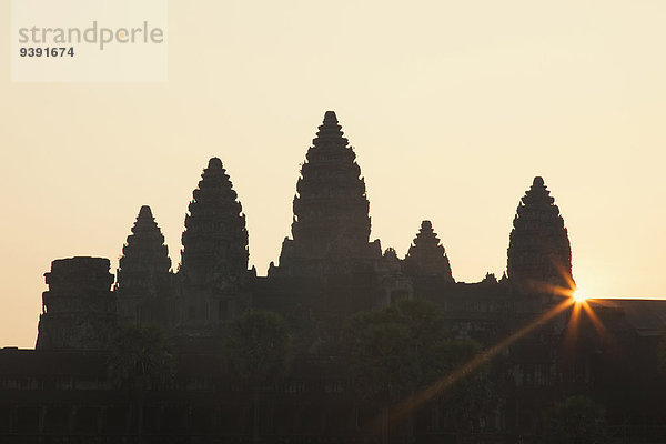 Sonnenaufgang Morgendämmerung Architektur UNESCO-Welterbe Tempel Angkor Asien Kambodscha Siem Reap
