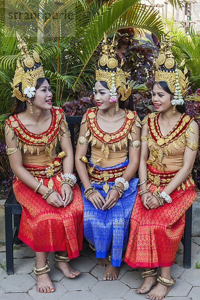 Portrait Frau Tänzer Kostüm - Faschingskostüm Mädchen Kambodscha Asien Verkleidung Siem Reap