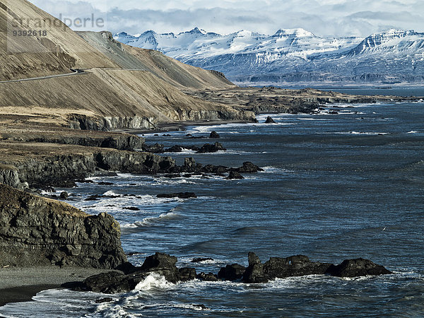 Landschaftlich schön landschaftlich reizvoll Europa Winter Landschaft Küste Meer Insel Island Nordeuropa