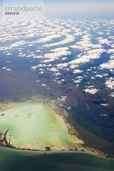 Landschaftlich schön landschaftlich reizvoll Wasser Amerika Wolke Ozean Küste Meer Natur Mexiko Ansicht Luftbild Fernsehantenne Lagune Yucatan