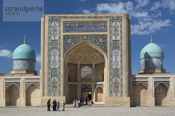 Kuppel Skyline Skylines Reise Großstadt Architektur Geschichte Museum Bibliotheksgebäude blau Komplexität Tourismus Asien Zentralasien Usbekistan