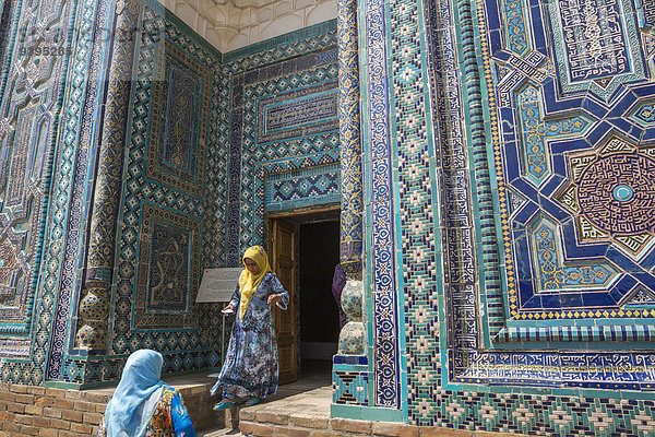 Reise Großstadt Architektur Geschichte Wahrzeichen bunt Tourismus UNESCO-Welterbe Asien Zentralasien Mausoleum Samarkand Seidenstraße Usbekistan
