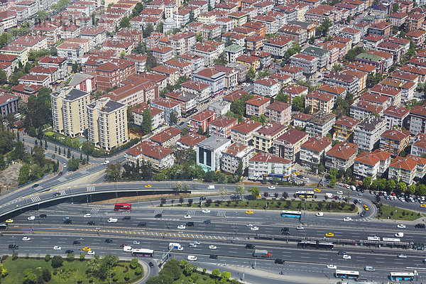 Transport Großstadt Architektur bunt Bundesstraße Autobahn Fernsehantenne Ortsteil Istanbul Türkei