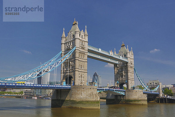 Skyline Skylines Großbritannien London Hauptstadt Reise Großstadt Architektur Wahrzeichen Brücke Fluss Themse England Tourismus Tower Bridge