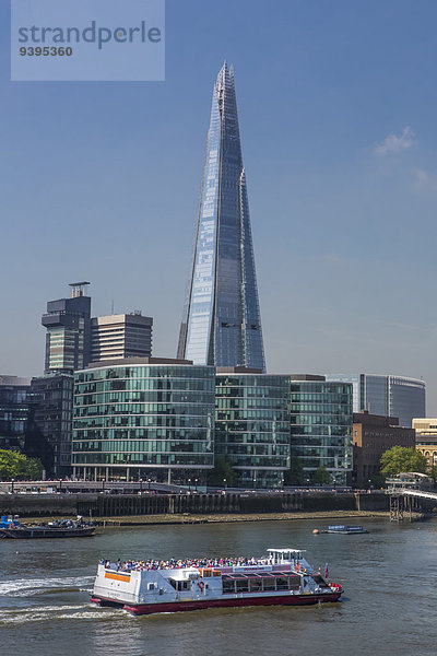 Großbritannien Gebäude London Hauptstadt Reise Großstadt Tourist Boot Architektur Turm Fluss Themse Glasscherbe England neu Tourismus