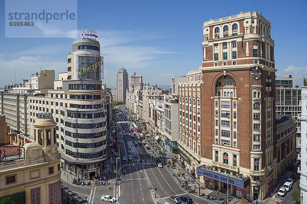 Madrid Hauptstadt Europa Reise Großstadt Architektur Quadrat Quadrate quadratisch quadratisches quadratischer Gran Via Allee Innenstadt Spanien Tourismus