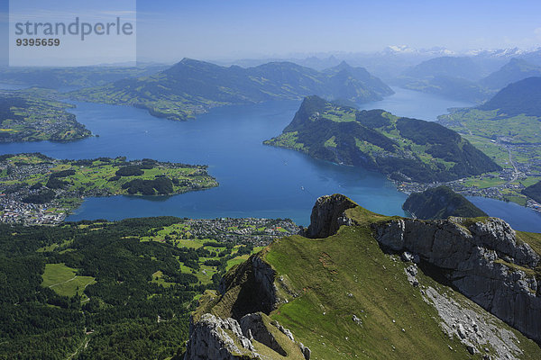 Panorama Wasser Berg Sonnenstrahl Sommer See Alpen Ansicht Sonnenlicht Westalpen Luzern Schweiz Bergpanorama Gewässer Schweizer Alpen Vierwaldstättersee Zentralschweiz