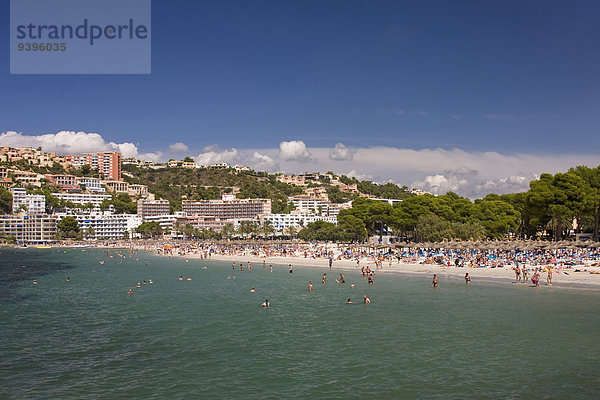 Wasser Urlaub Tag Strand baden Küste Hotel Meer Sandstrand Bucht Mallorca Mittelmeer Spanien Tourismus