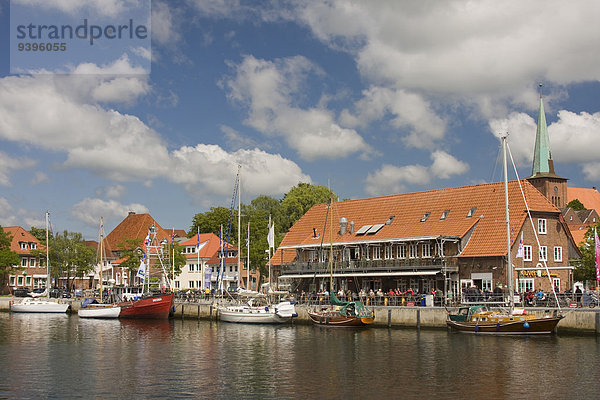 Hafen Europa Wohnhaus Meer Holstein-Rind Ostsee Baltisches Meer Deutschland Neustadt Schleswig-Holstein