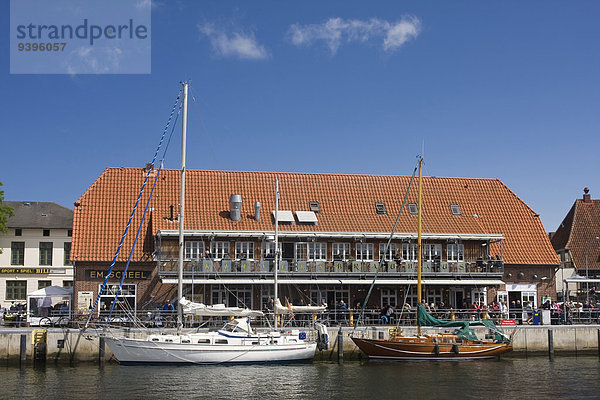 Hafen Europa Wohnhaus Boot Meer Holstein-Rind Ostsee Baltisches Meer Deutschland Neustadt Schleswig-Holstein