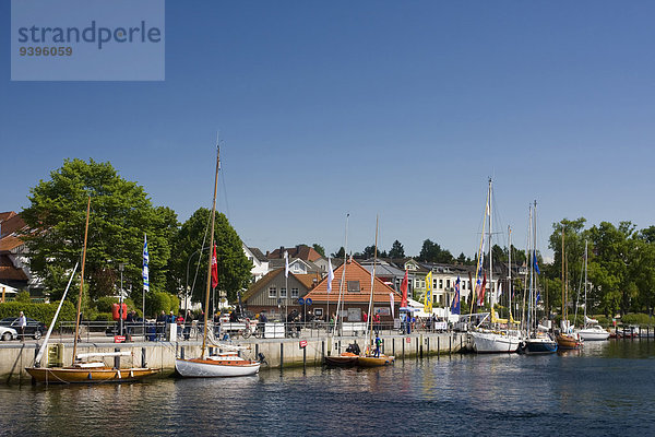 Hafen Europa Wohnhaus Boot Meer Holstein-Rind Ostsee Baltisches Meer Deutschland Neustadt Schleswig-Holstein