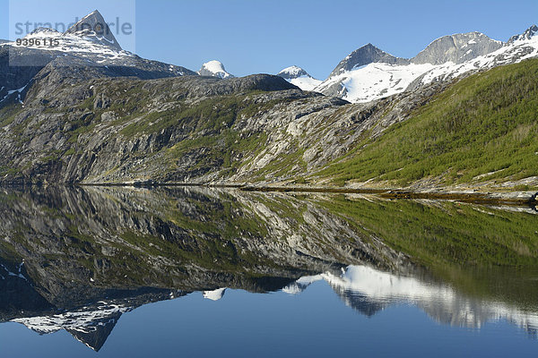 Berg Spiegelung Nordland Fjord Reflections