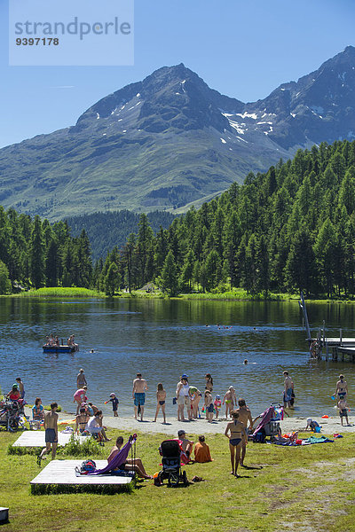 Europa Mensch Menschen Sommer baden Schwimmer See schwimmen Schwimmbad Kanton Graubünden Engadin Bergsee Schweiz