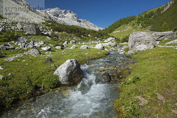 Hütte Europa Berg Wohnhaus Alpen Kanton Graubünden Schweiz Unterengadin