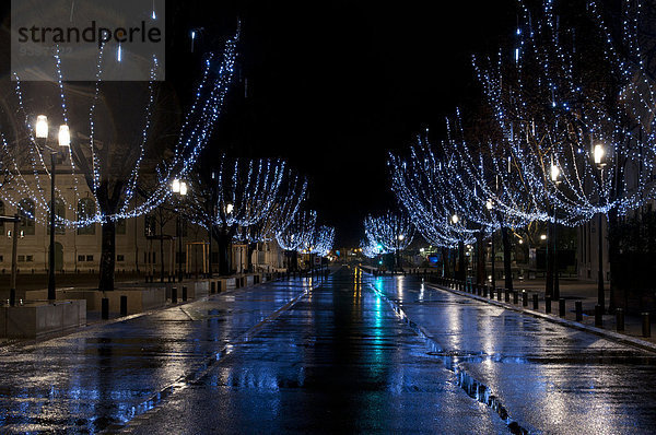Frankreich Nacht Großstadt Weihnachten Dekoration Gard Nimes