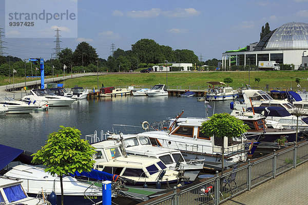 Hafen Europa Motorboot Deutschland Heinz-Schleußer-Marina Neue Mitte Nordrhein-Westfalen Oberhausen Rheinland Ruhrgebiet