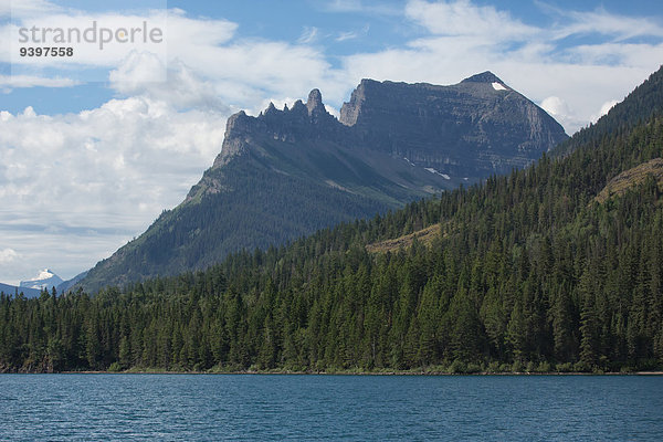 Vereinigte Staaten von Amerika USA Nationalpark Landschaftlich schön landschaftlich reizvoll Wasser Berg Amerika Landschaft See Nordamerika Rocky Mountains Alberta Kanada