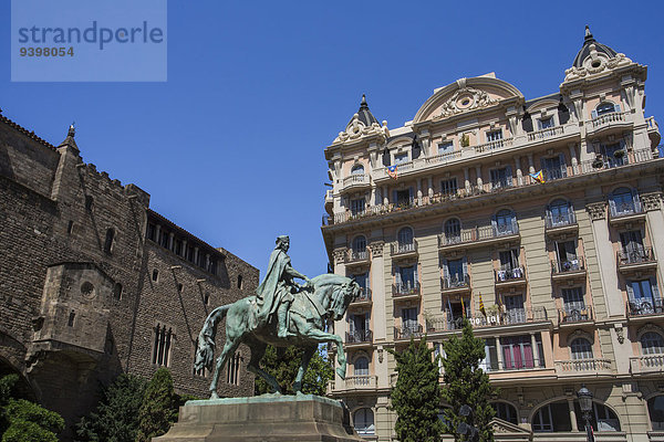 Europa Reise Großstadt Architektur Geschichte Monument Tourismus Gotik Barcelona Katalonien Ortsteil Spanien