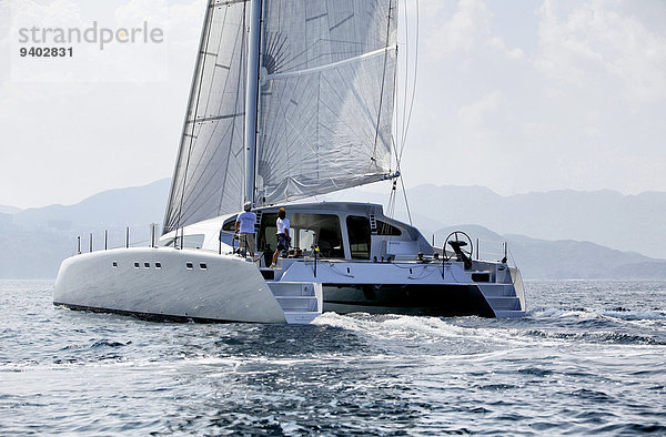 MC¬?60 Catamaran