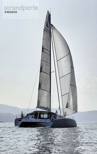 MC¬?60 Catamaran