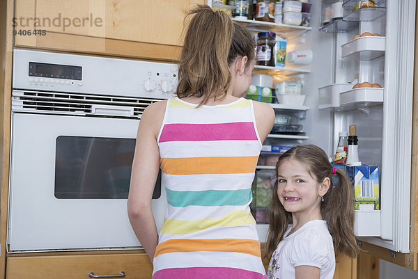 sehen lächeln Schwester Kühlschrank