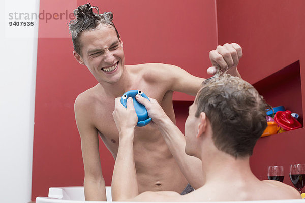 lächeln Homosexualität Badewanne Spaß