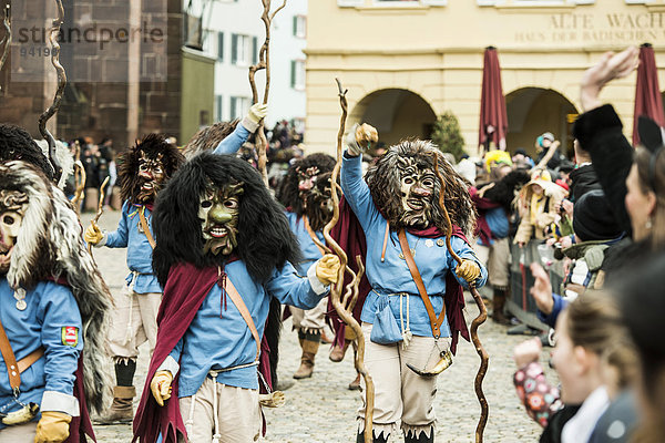 Karnevalsumzug am Rosenmontag  Freiburg im Breisgau  Schwarzwald  Baden-Württemberg  Deutschland
