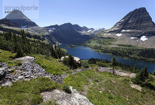 Hidden Lake mit Reynolds Mountains und Bearhat Mountains  Glacier-Nationalpark  Montana  USA