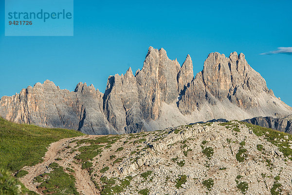 Berg Croda da Lago im Abendlicht  Dolomiten  Venetien  Italien