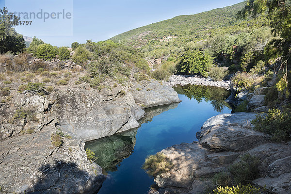 Fluß Fango zwischen Felsen  Tuarelli  Fangotal  Vallée du Fango  Haute-Corse  Korsika  Frankreich