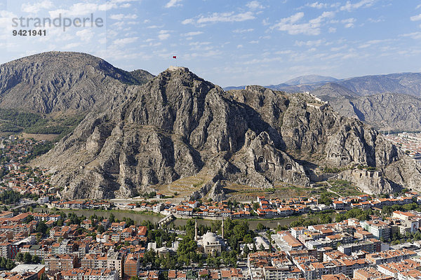 Ortsansicht mit Burg  Amasya  Fluss Ye?il?rmak  Schwarzmeerregion  Türkei