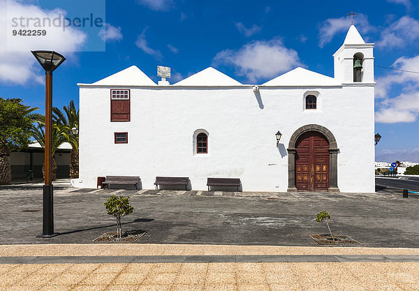 Kirche Iglesia de San Roque in Tinajo  Lanzarote  Kanarische Inseln  Spanien