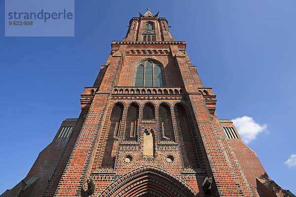 Turm  St. Nicolai  Neugotik  1895  Kirche gebaut 1407 bis 1440  Backsteingotik  Lüneburg  Niedersachsen  Deutschland