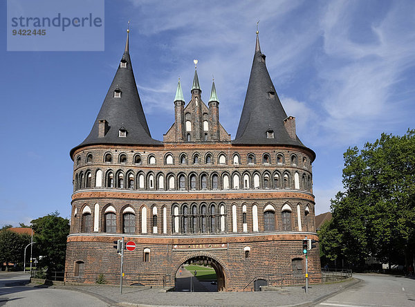 Das Holstentor  Stadtseite  Lübeck  Schleswig-Holstein  Deutschland