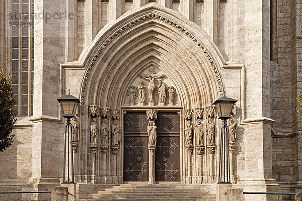 Portal der Marienkirche in Mühlhausen  Unstrut-Hainich-Kreis  Thüringen  Deutschland