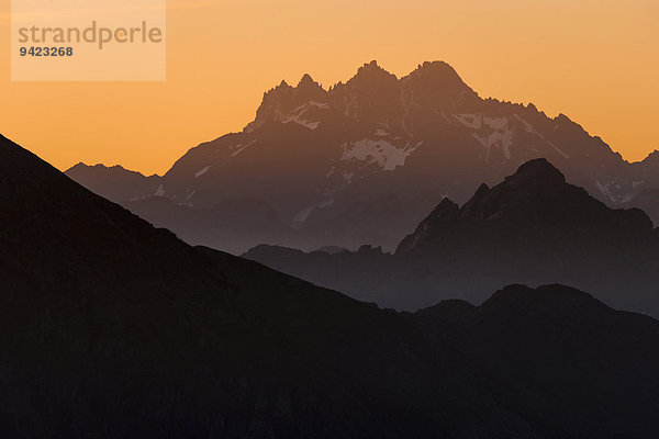 Sonnenaufgang über der Silvretta  Gargellen  Montafon  Vorarlberg  Österreich