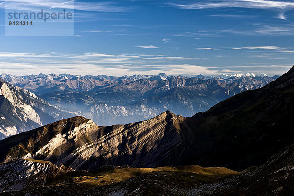 Blick vom Margelkopf nach Graubünden in der Schweiz  Europa