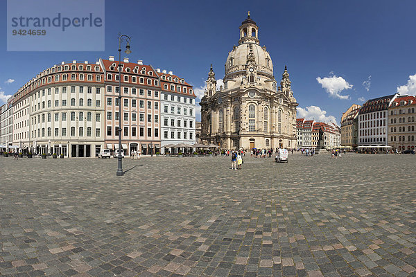 Innenstadt von Dresden mit der Frauenkirche  Sachsen  Deutschland  Europa  ÖffentlicherGrund