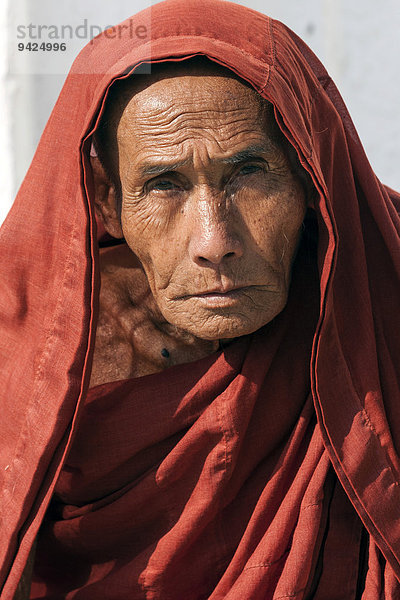 Alter Mönch  Portrait  Myanmar