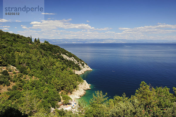 Die Steilküste Istriens  bei Lovran  Istrien  Kroatien